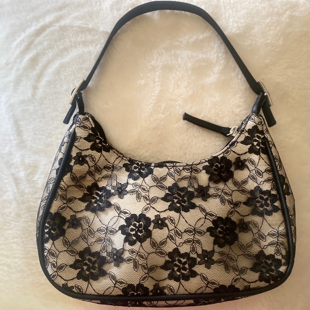 Vintage style purse